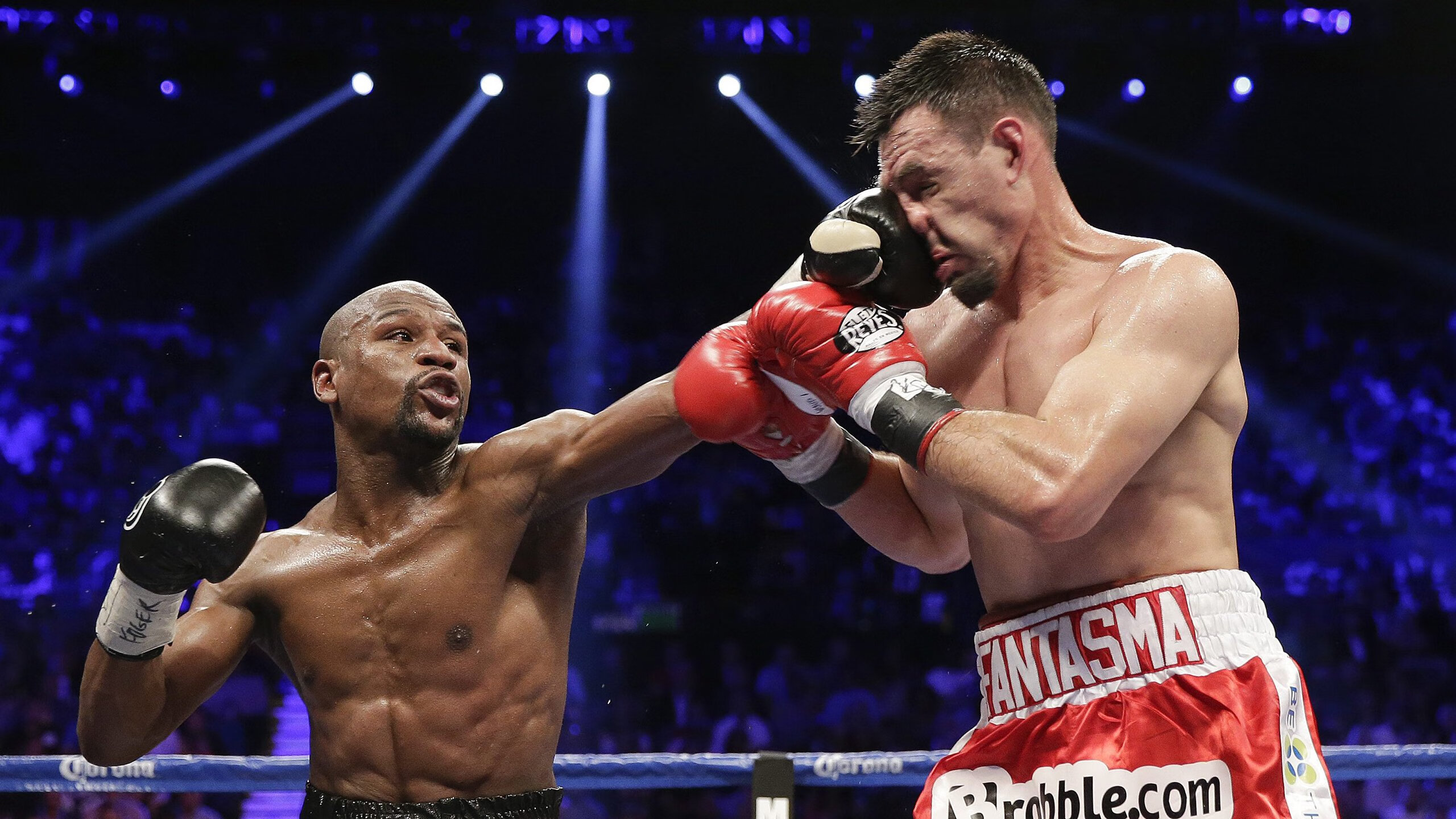 坦克世界“战神荣耀”线上线下联动盛大举行，战神荣耀-热血青春